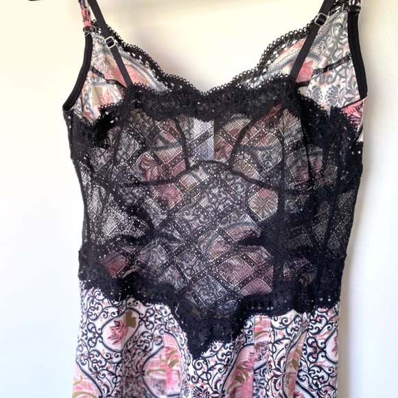 Black & Pink Floral and Lace Slip - Picture 8 of 10